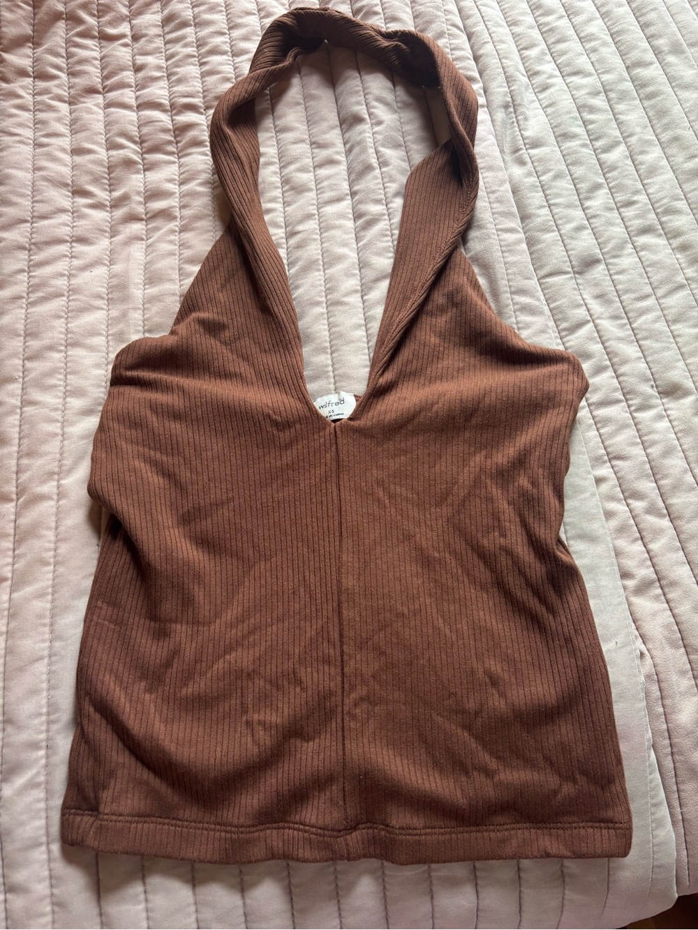 Wilfred Ribbed Halter V-Neck Camisole in Brown